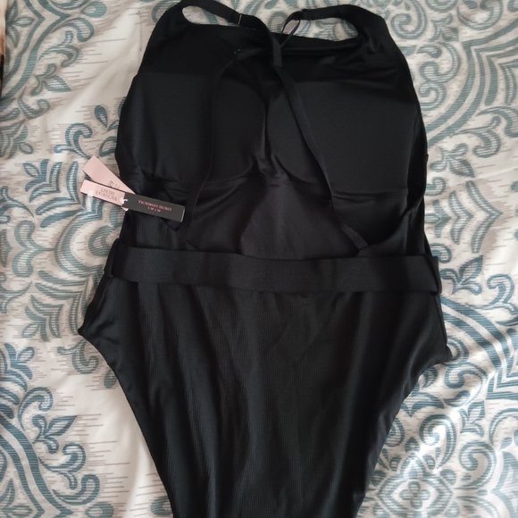 VS one piece swimsuit - Picture 5 of 13